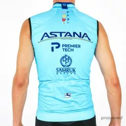 Giordana FR-C Thermal Vest - Team Astana -Korte cykeltrøjer Salg P1880296